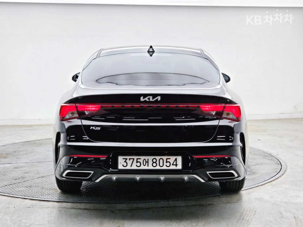 2022 - kia k5