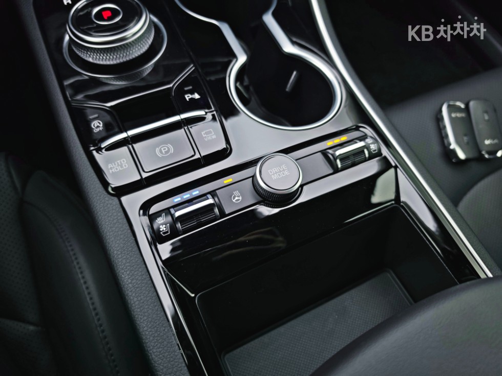 2022 - kia k5