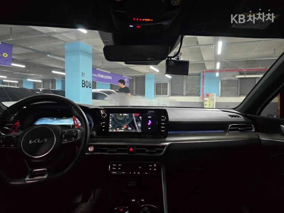 2023 - kia k5