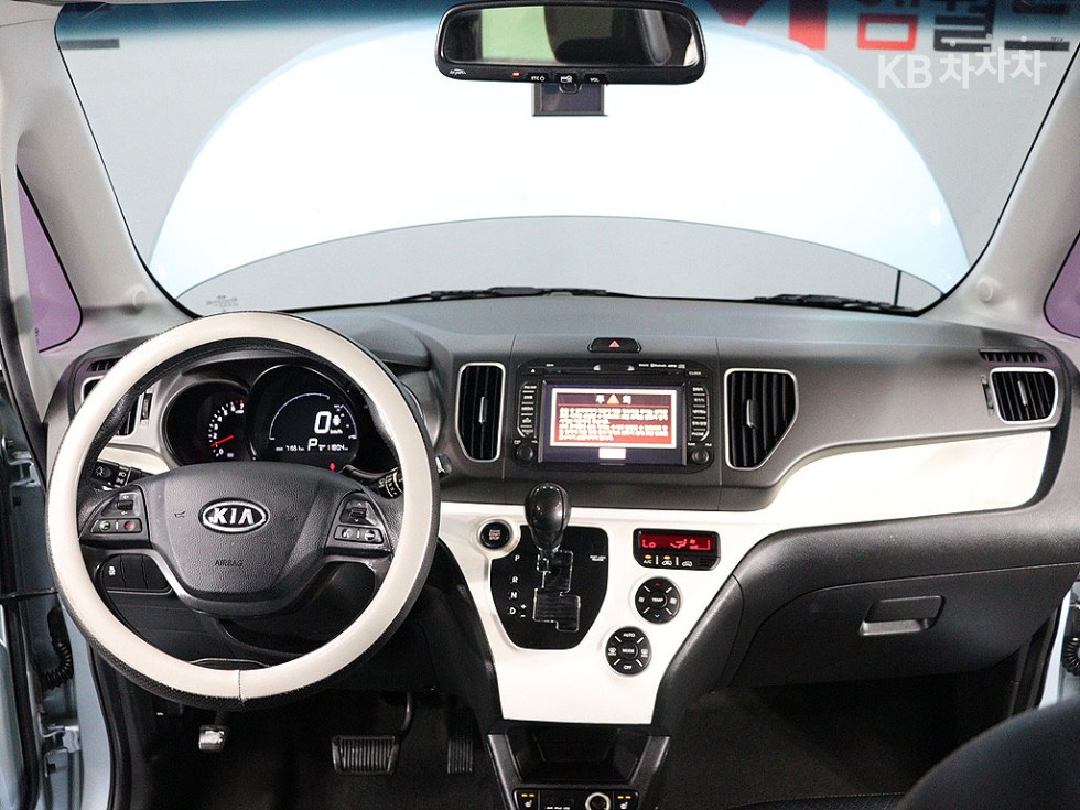 2012 - kia ray