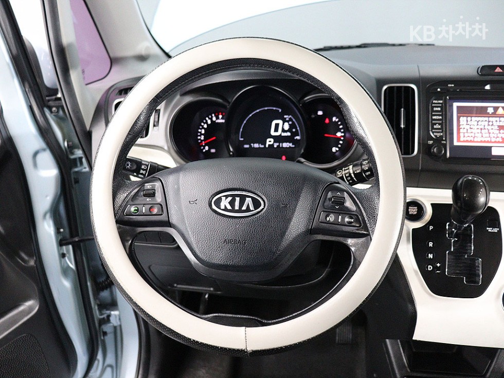 2012 - kia ray