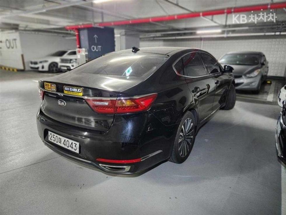 2017 - kia k7