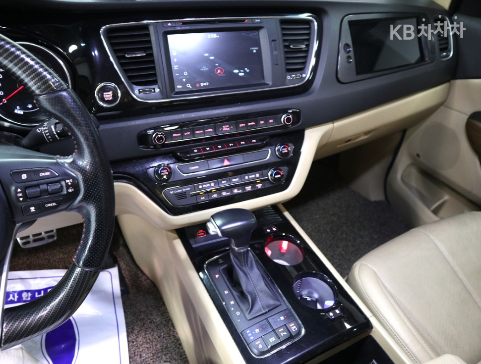 2018 - kia carnival