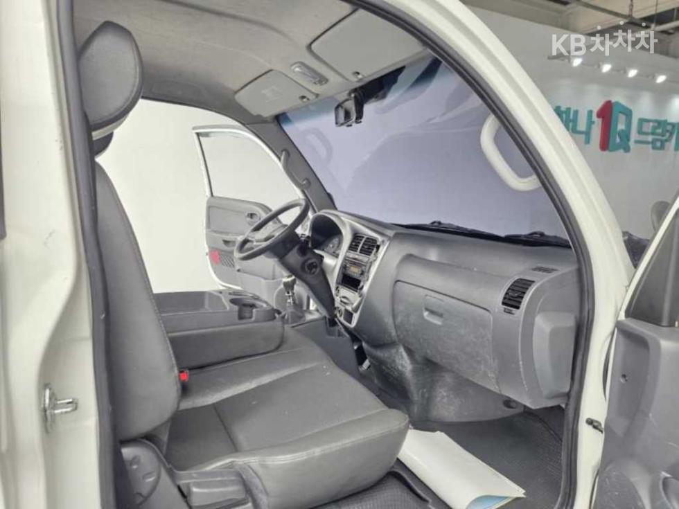 2016 - kia bongo iii