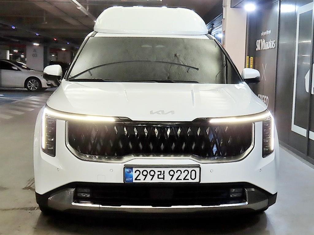 2025 Kia 4 photo
