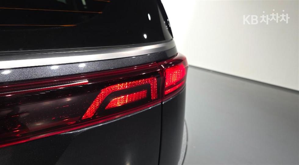 2023 - kia carnival