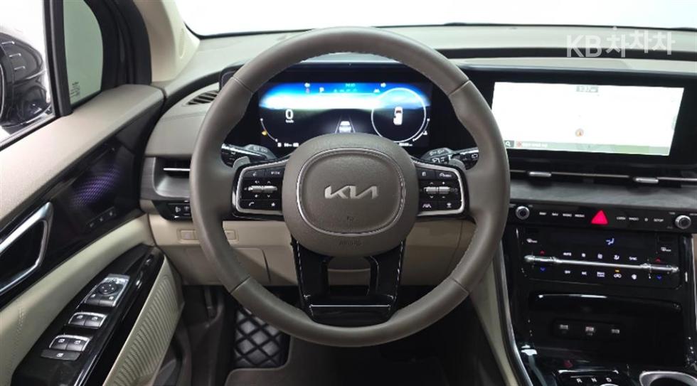 2023 - kia carnival
