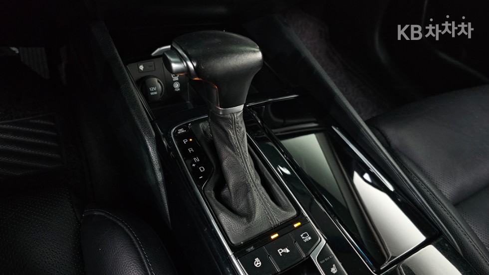 2019 - kia k7