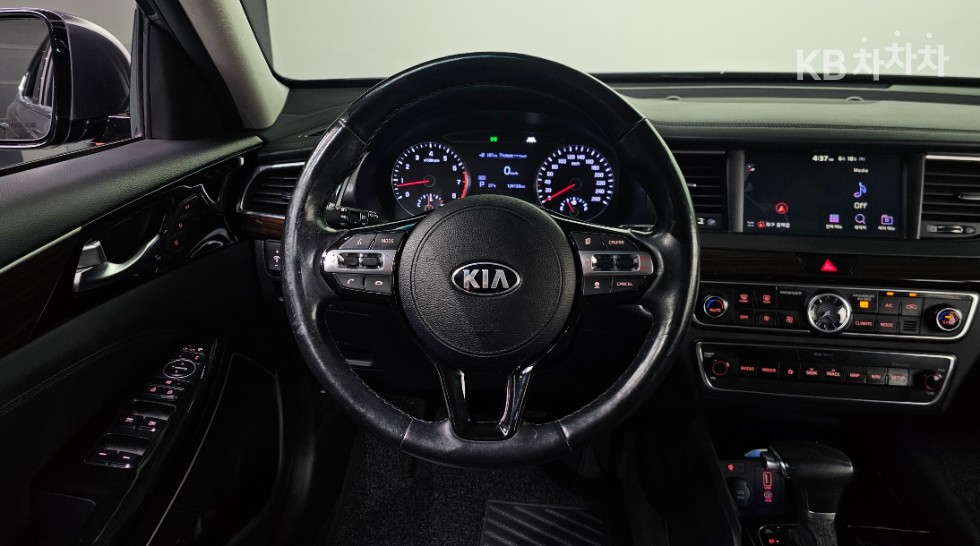 2019 - kia k7