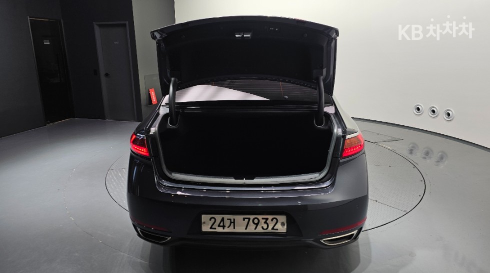 2019 - kia k7
