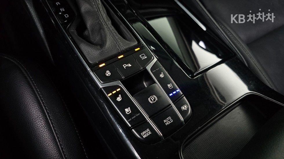 2019 - kia k7