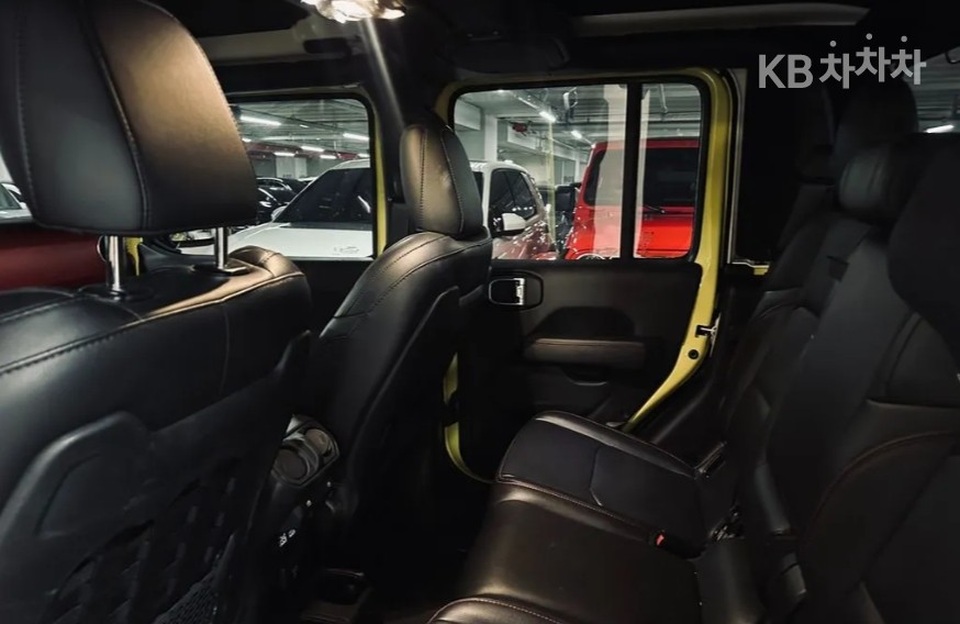 2023 - jeep gladiator