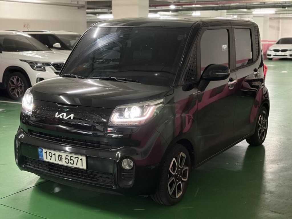 2022 - kia ray