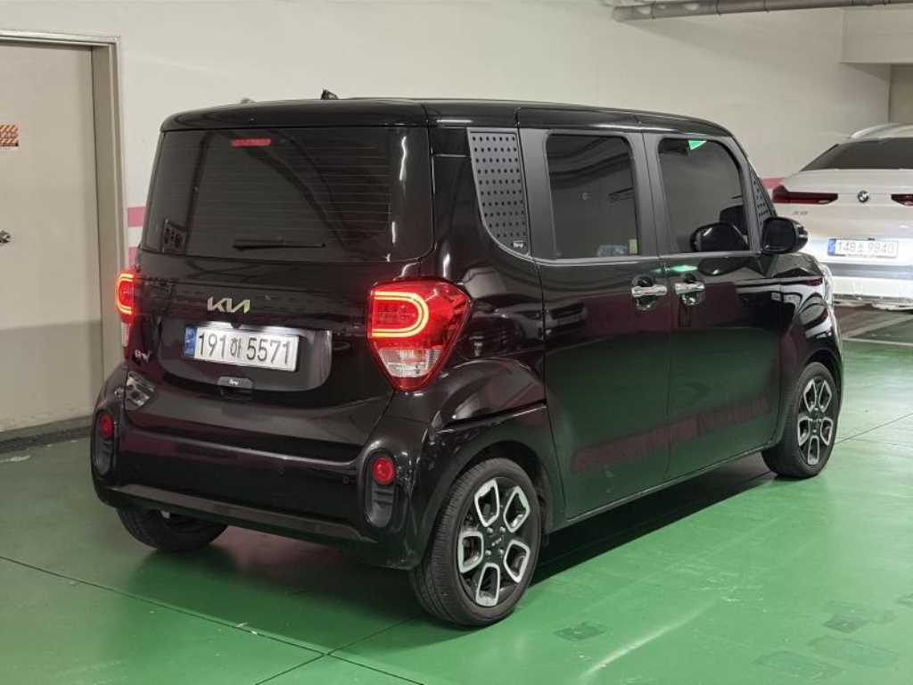 2022 - kia ray