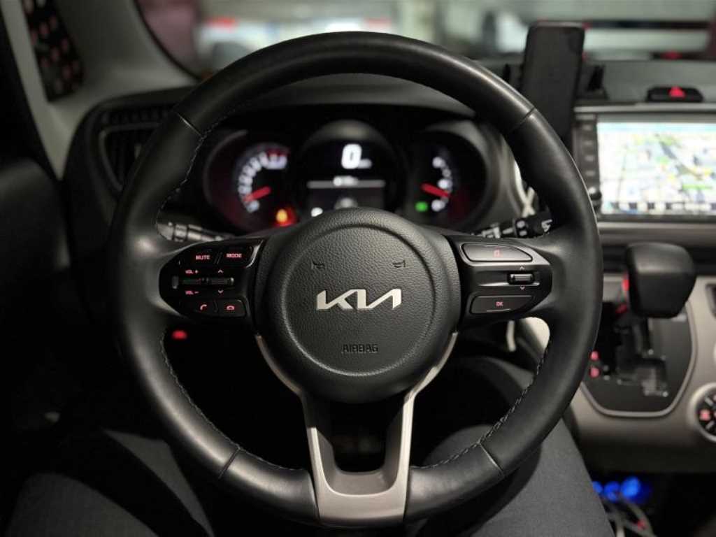 2022 - kia ray