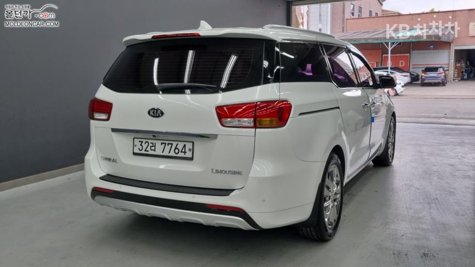 2016 - kia carnival