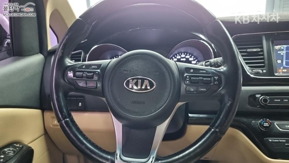 2016 - kia carnival