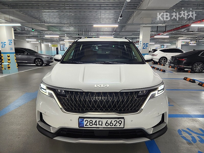 2023 - kia carnival