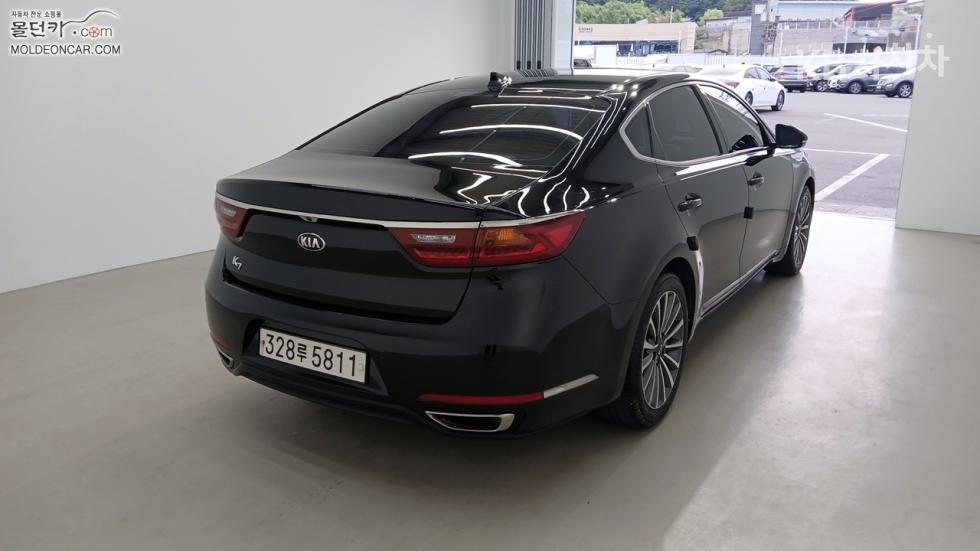 2017 - kia k7