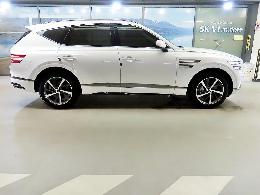 2023 Genesis GV80 photo