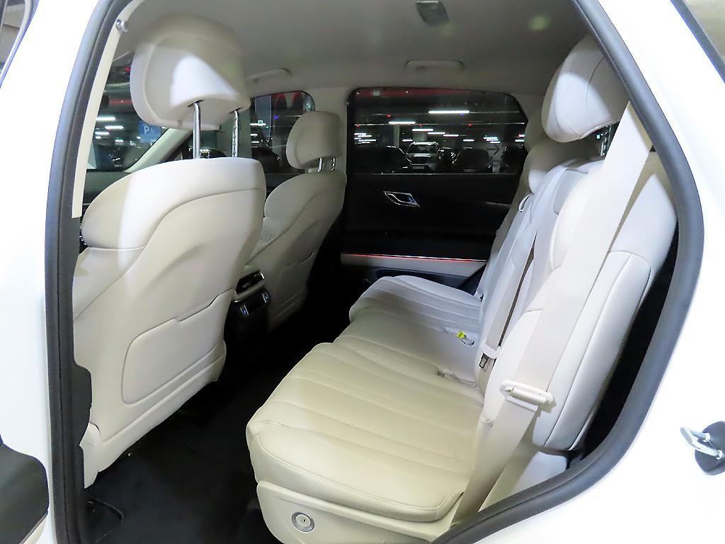 2023 Genesis GV80 photo