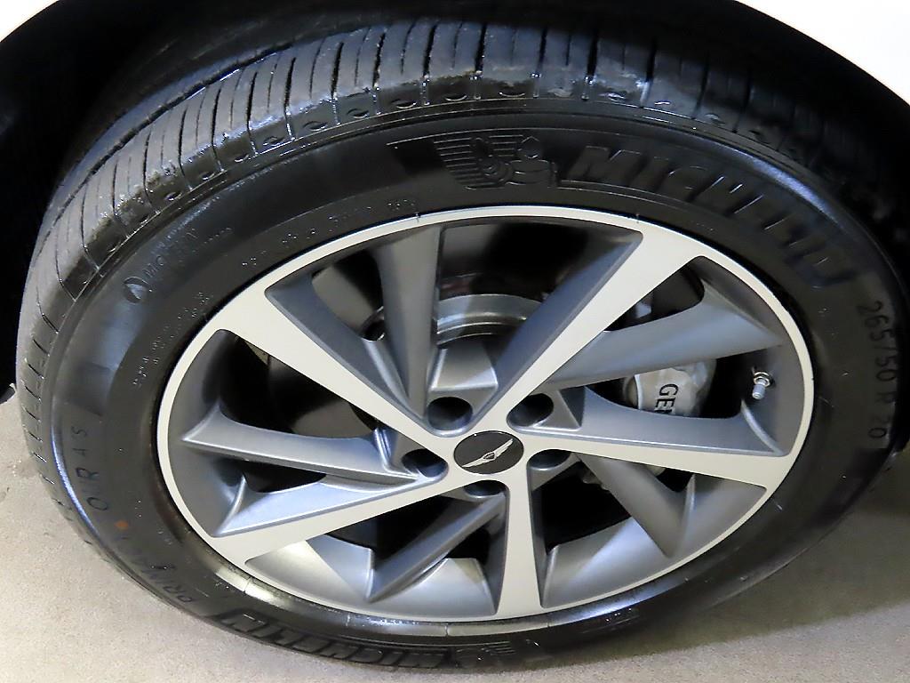 2023 Genesis GV80 photo