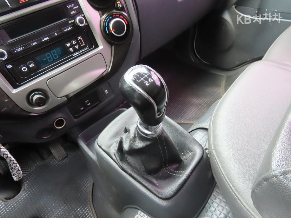 2018 - kia bongo iii