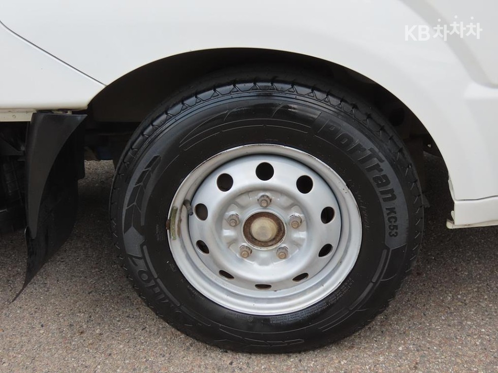 2018 - kia bongo iii