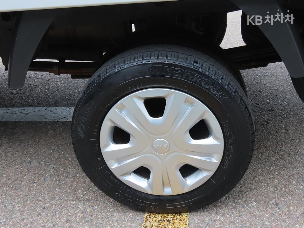 2018 - kia bongo iii