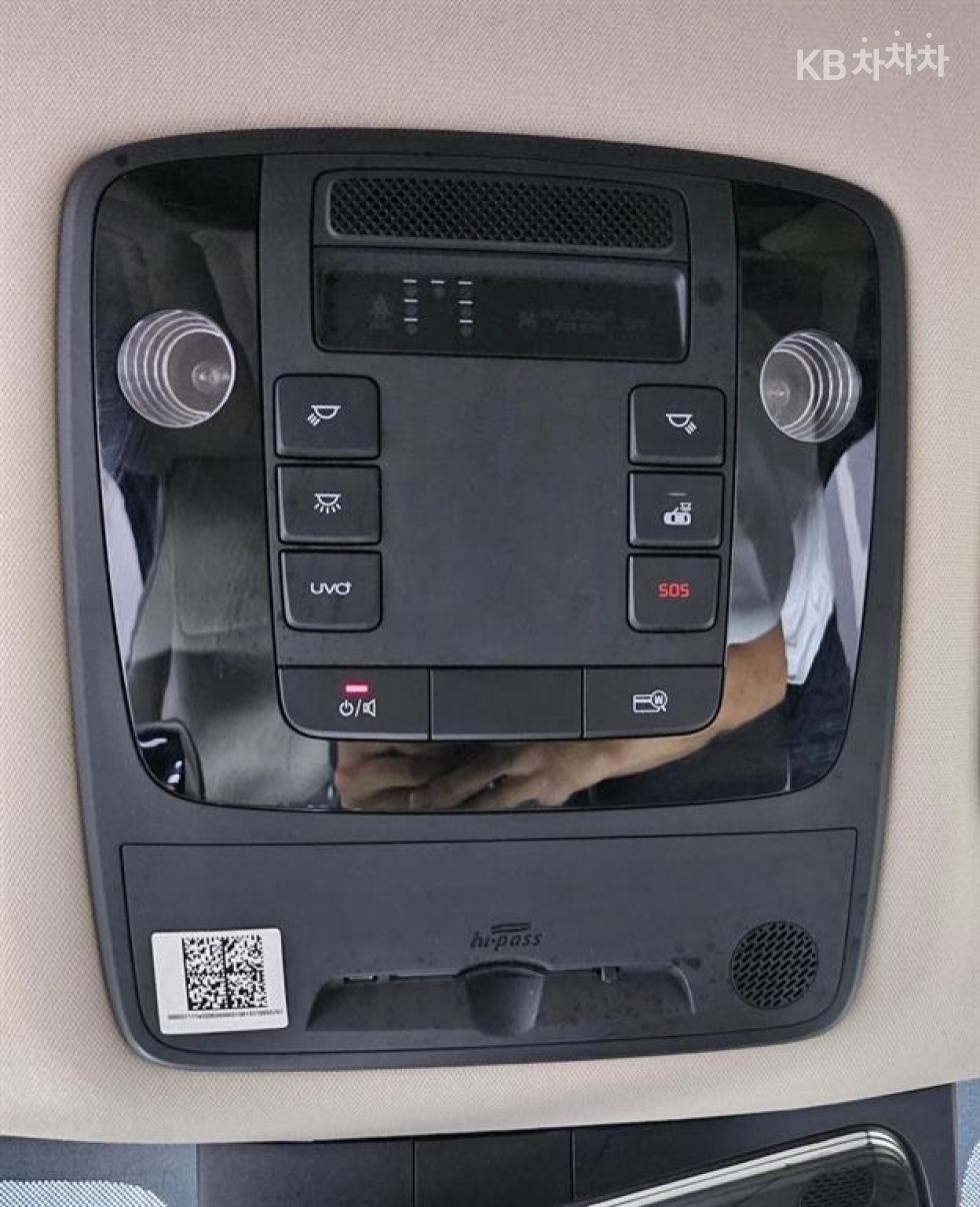 Kia Carnival — miniaturë 14