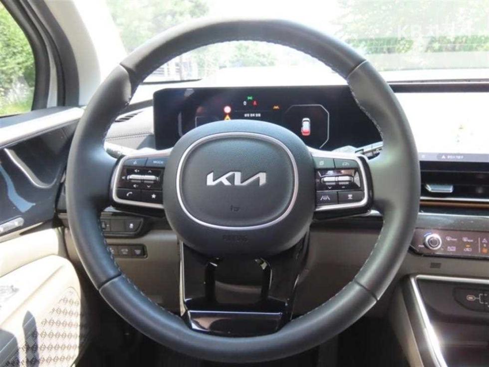 2025 - kia carnival
