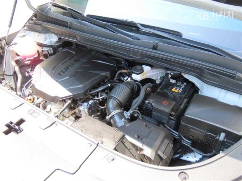 2025 - kia carnival