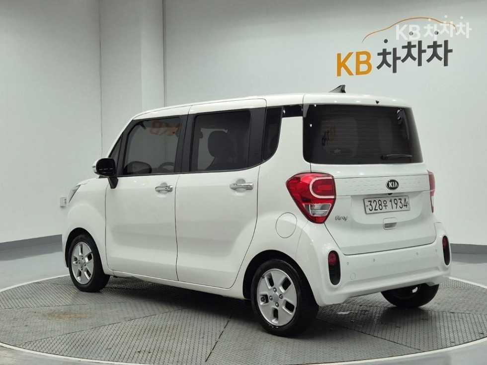 2021 - kia ray