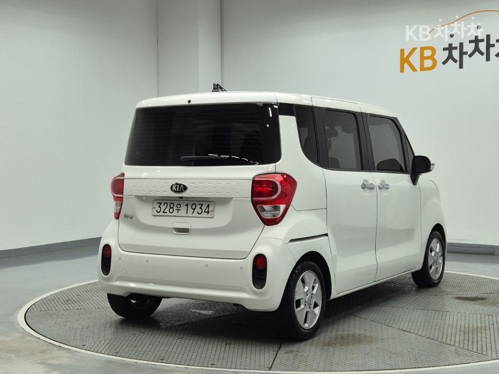 2021 - kia ray