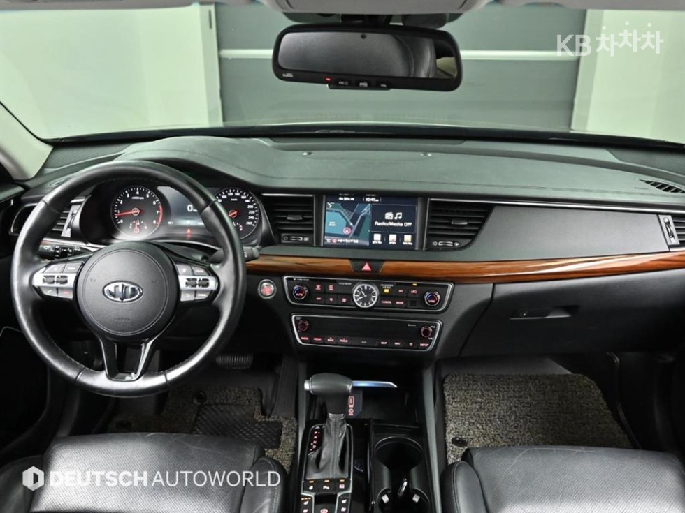 2017 - kia k7