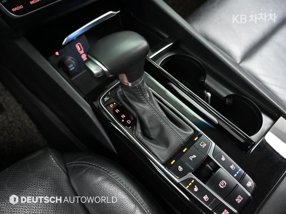 2017 - kia k7