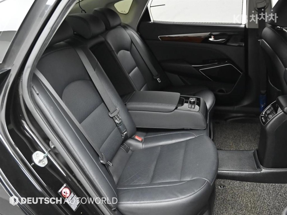 2017 - kia k7