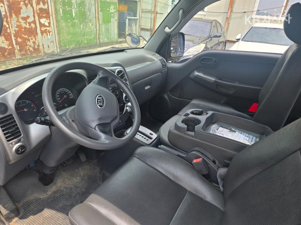 2015 - kia bongo iii