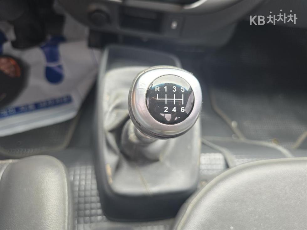 2016 - kia bongo iii