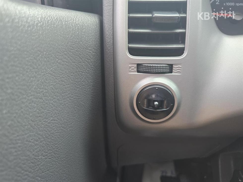 2016 - kia bongo iii