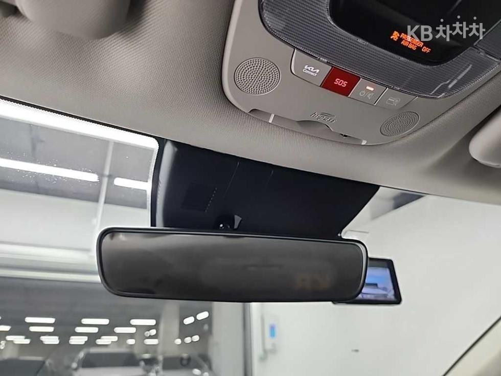 2022 - kia sportage
