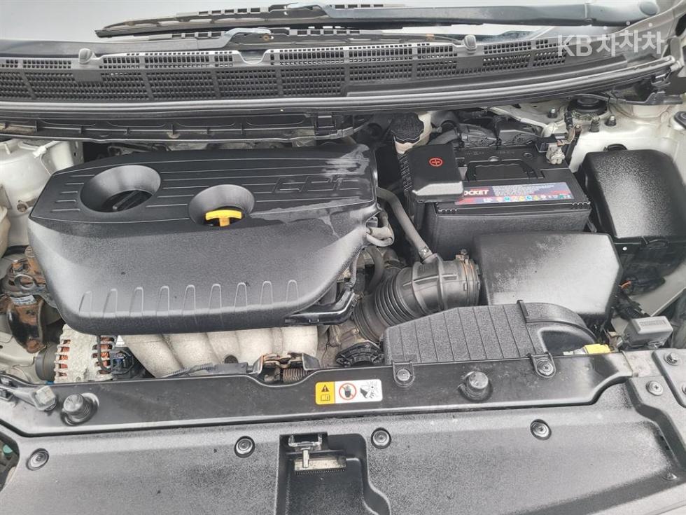 Kia Carens — miniaturë 6