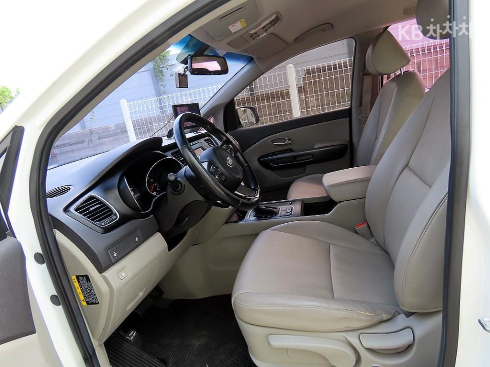 2015 - kia carnival