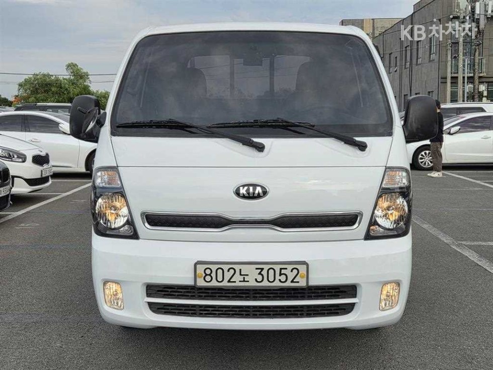 2017 - kia bongo iii
