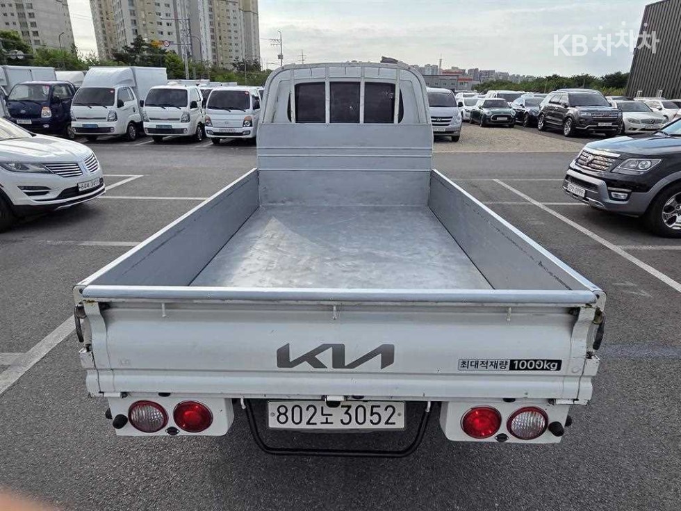 2017 - kia bongo iii