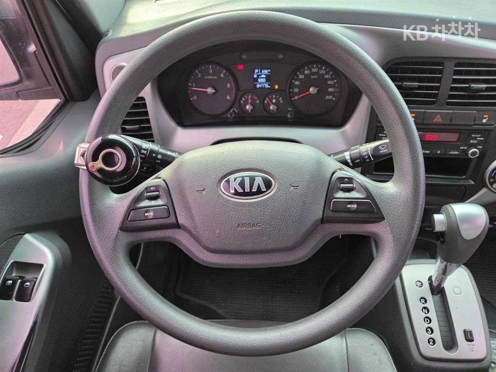 2017 - kia bongo iii