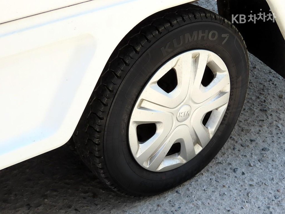 2017 - kia bongo iii