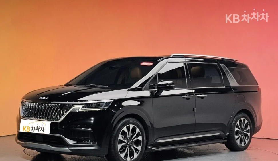 2023 - kia carnival