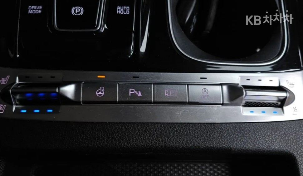 2023 - kia carnival