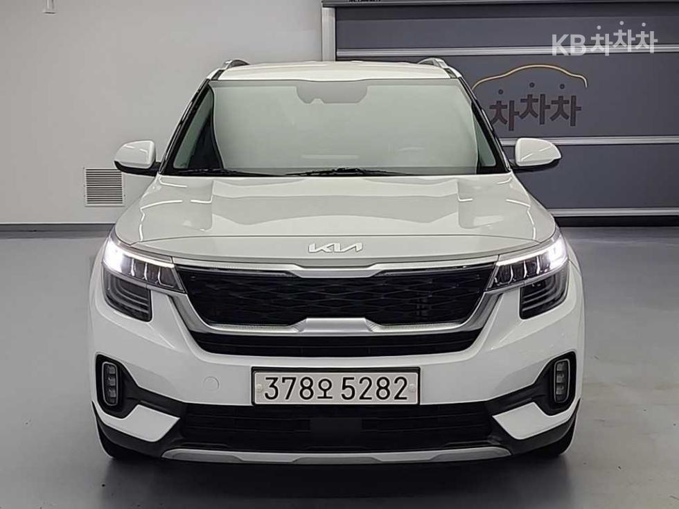 2022 Kia Used Car photo